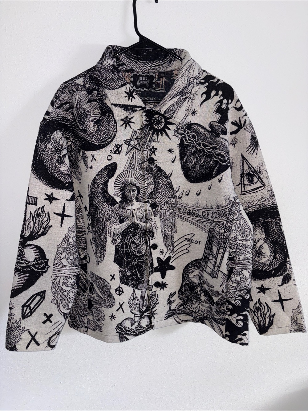 rebels Black & Cream Graphic Pullover Jacket